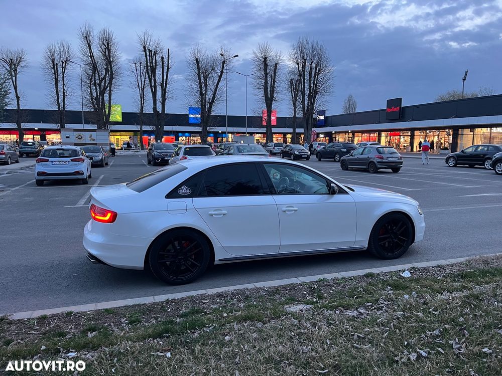 Audi A4 Avant 2.0 TDI DPF multitronic S line Sportpaket - 6