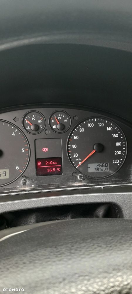 Volkswagen Transporter - 9