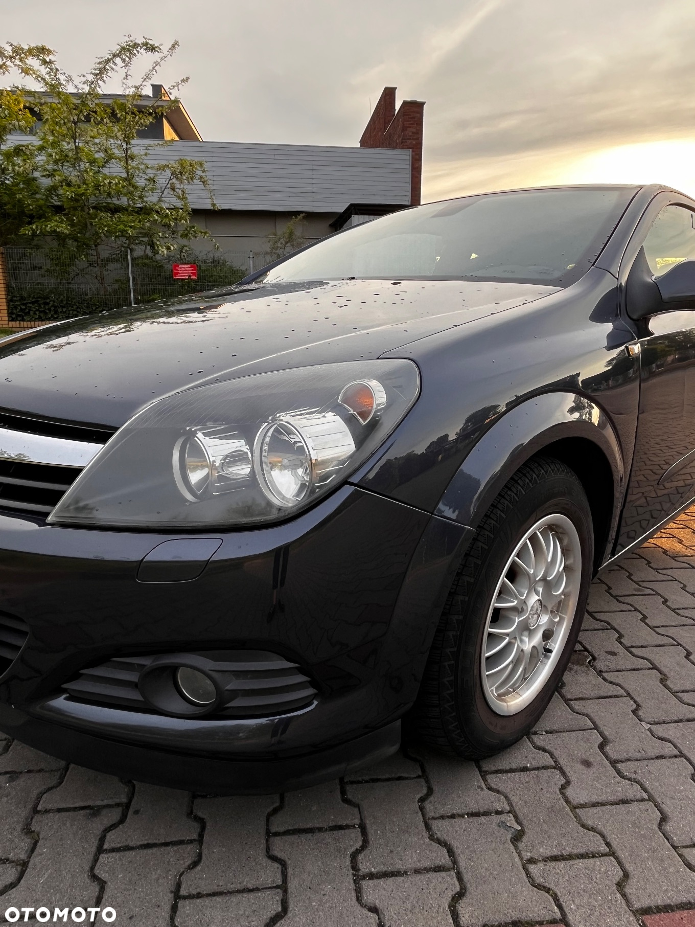 Opel Astra III GTC 1.6 Enjoy - 10