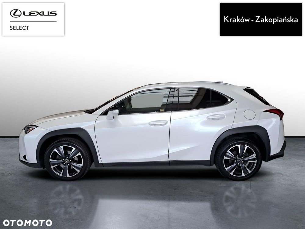 Lexus UX - 5