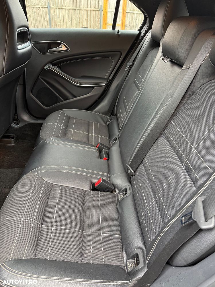 Mercedes-Benz A 180 Urban - 17