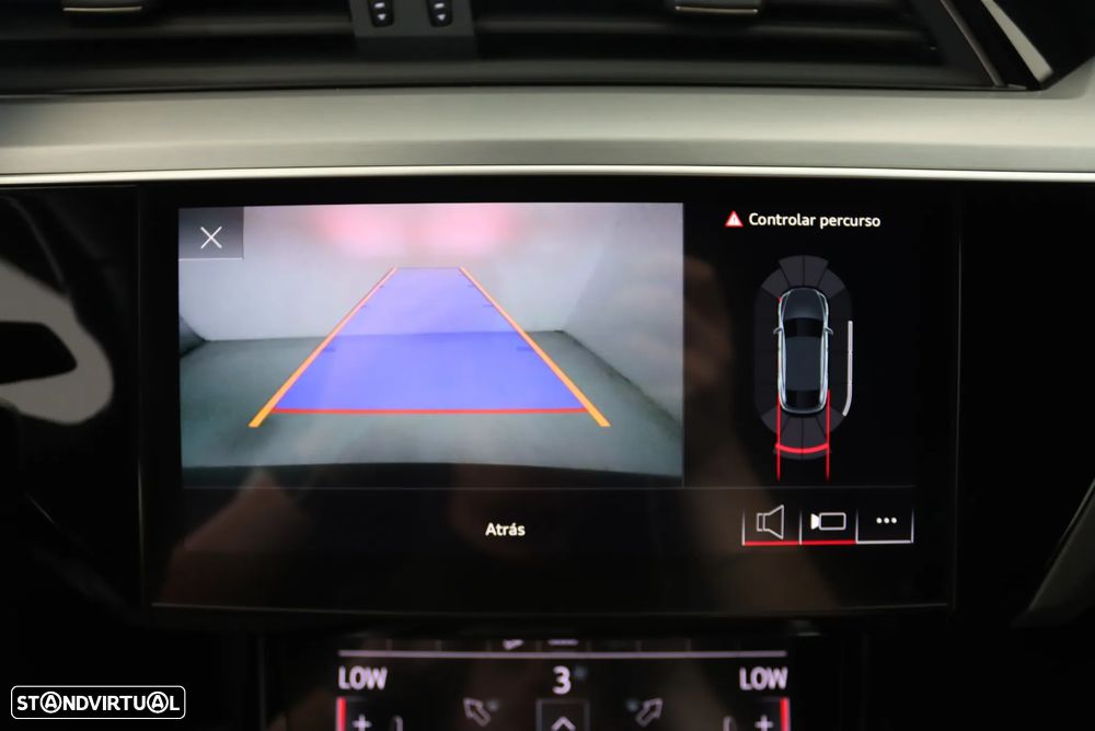 Audi e-tron 55 quattro S line - 31