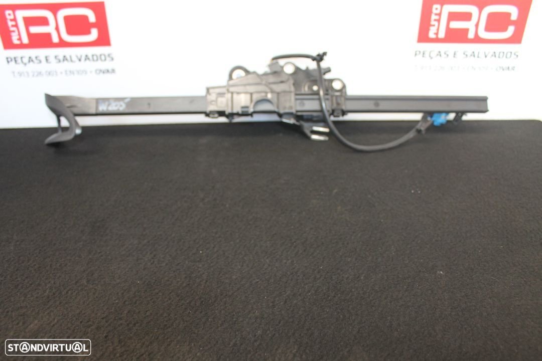 Regulador Electrico do Cinto Mercedes W205 Coupe - 3