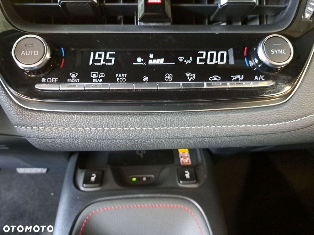 Toyota Corolla - 25