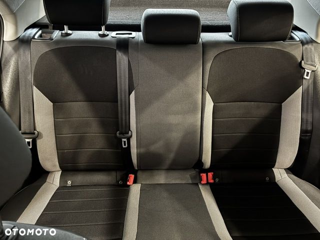 Skoda RAPID 1.0 TSI Ambition - 15