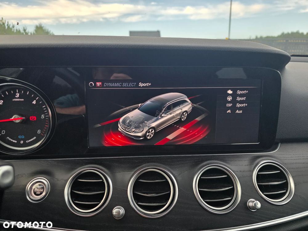 Mercedes-Benz Klasa E 300 de 9G-TRONIC Exclusive - 30