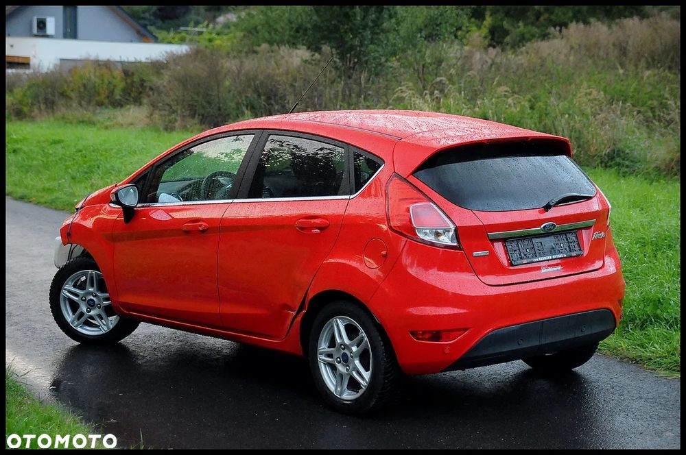 Ford Fiesta 1.0 EcoBoost S&S TITANIUM - 14
