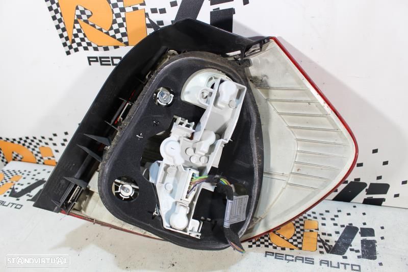 Farolim Esquerdo Bmw 1 (E87)  Farolim Bmw Serie 1 E81 / E87 Lci - 4