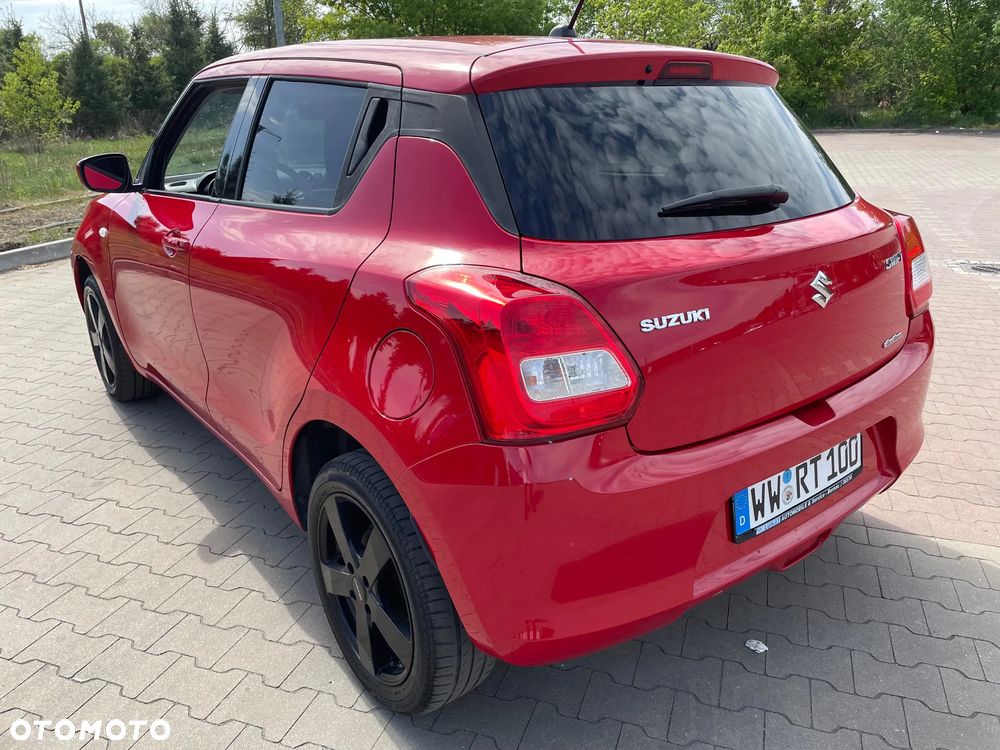 Suzuki Swift 1.2 Dualjet Allgrip Comfort - 4