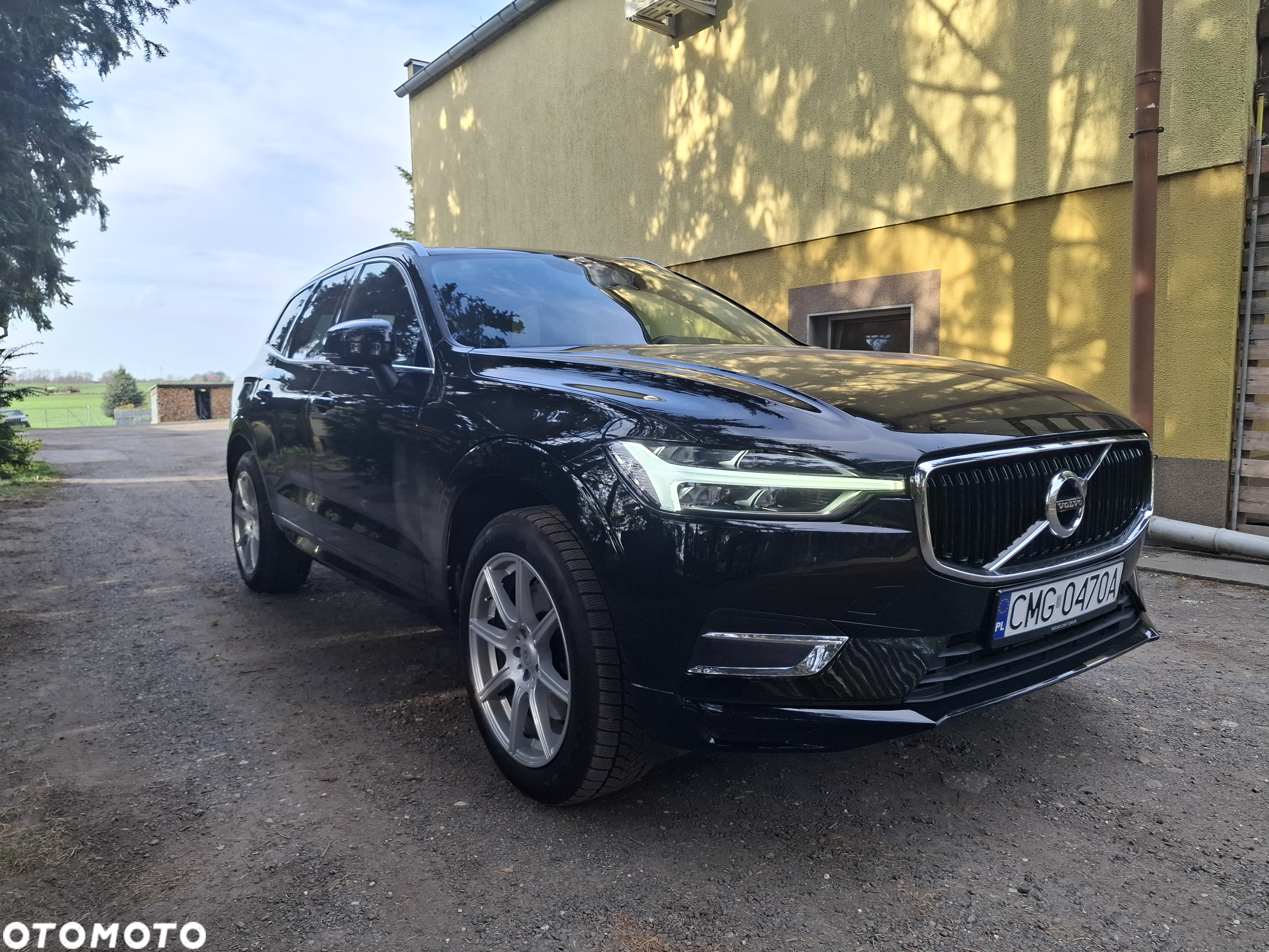 Volvo XC 60 D4 AWD Momentum - 2