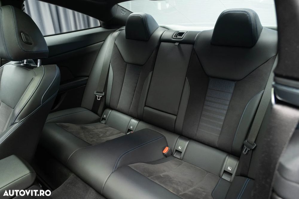 BMW M4 M440i AT MHEV - 28