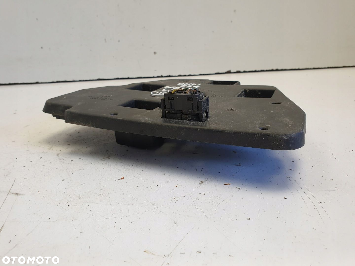 BMW E39 sedan WKŁAD TYLNEJ LAMPY Lewy tył kierowcy 2496337 - 2
