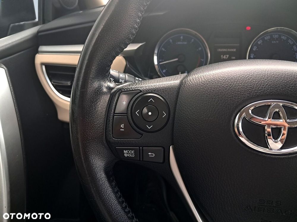 Toyota Corolla 1.6 Premium - 17