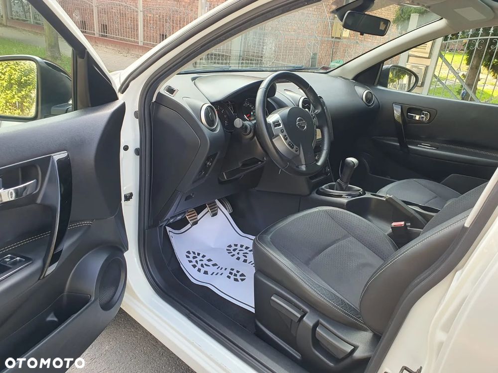 Nissan Qashqai 1.6 360 - 16