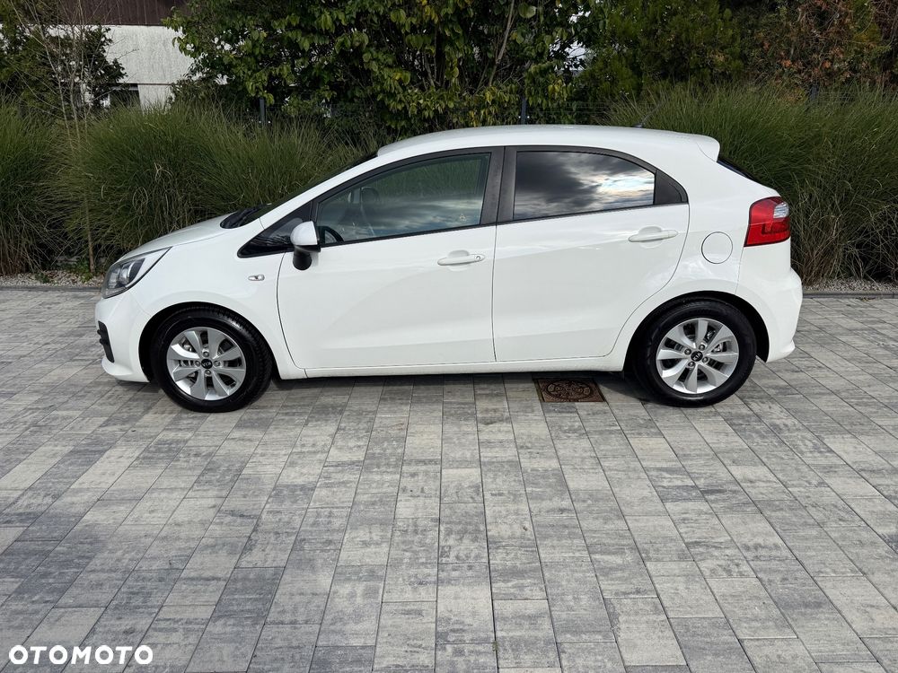 Kia Rio 1.2 Business Line - 4