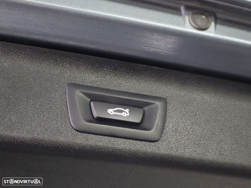 BMW 530 e Line Luxury - 27