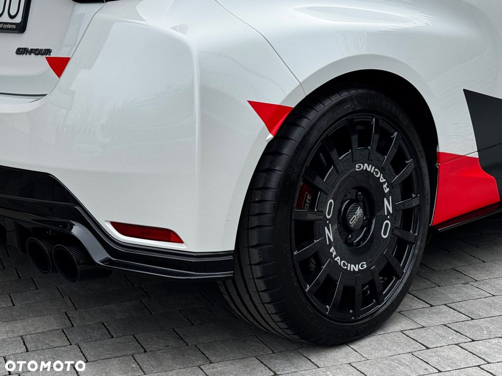 Toyota GR Yaris - 12