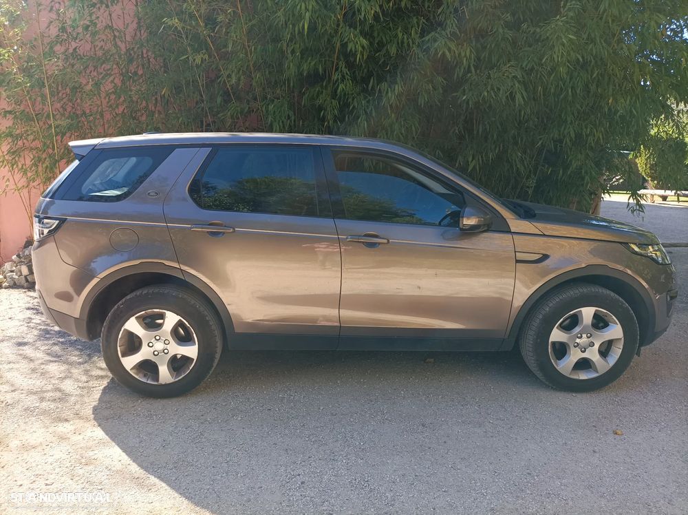 Land Rover Discovery Sport 2.0 eD4 SE - 4