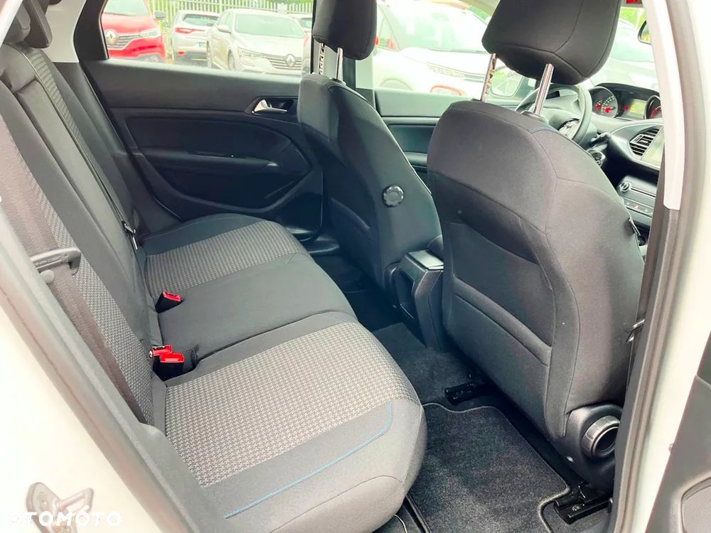 Peugeot 308 1.2 PureTech GPF Active Pack S&S - 6
