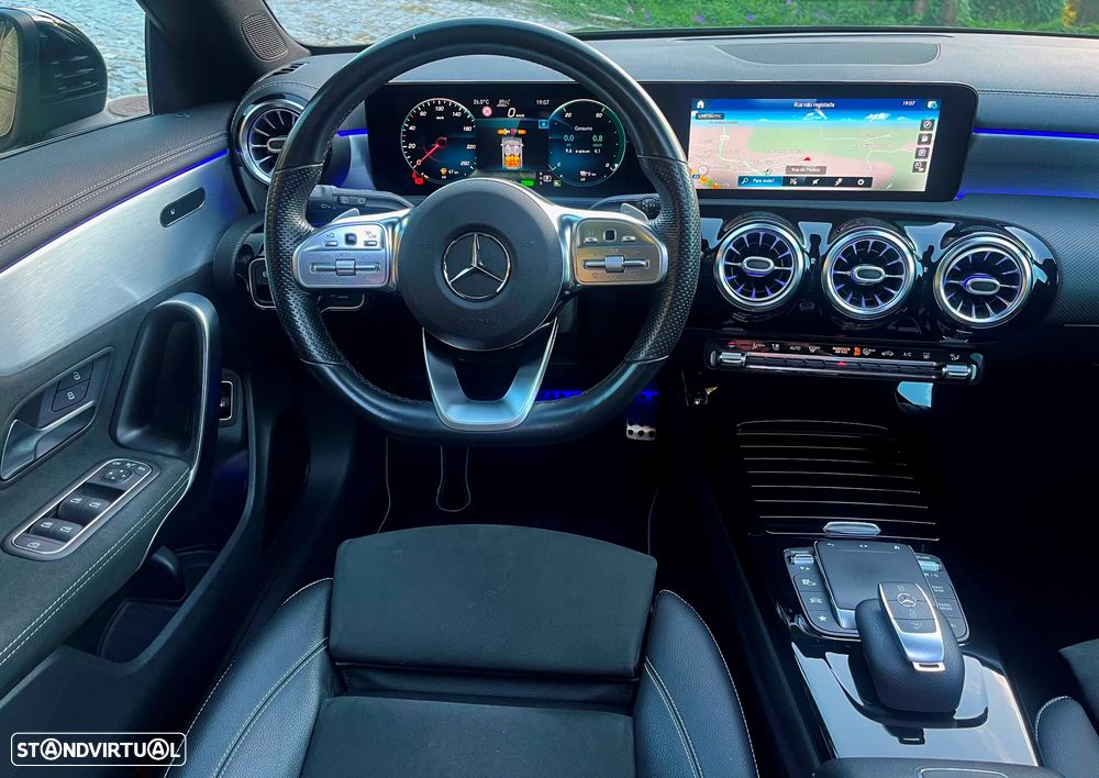 Mercedes-Benz CLA 250 e Shooting Brake AMG Line - 10