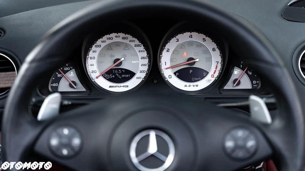Mercedes-Benz SL 63 AMG SPEEDSHIFT MCT - 8