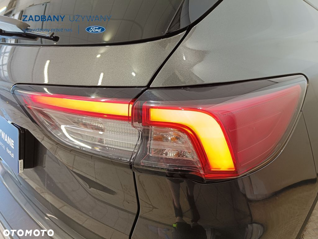 Ford Kuga 2.0 EcoBlue AWD Titanium X - 32