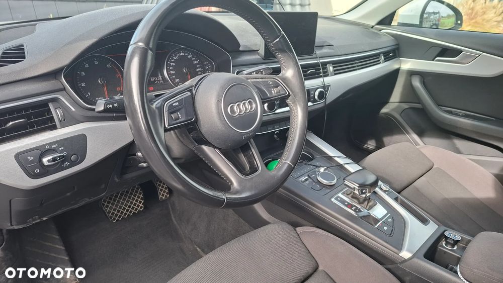 Audi A4 Limousine 2016 photo 5