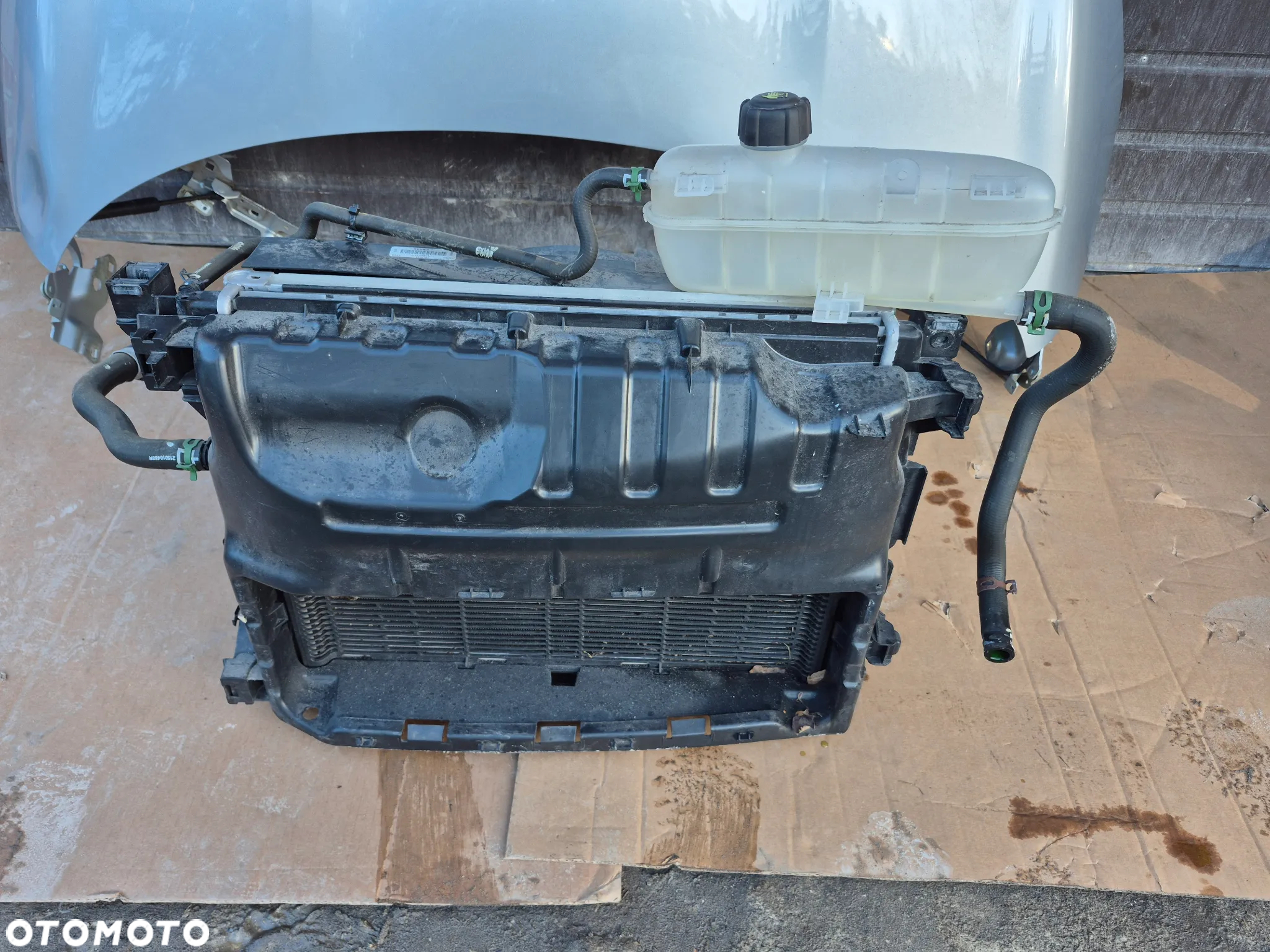 RENAULT ZOE II MASKA BŁOTNIK PRAWY PAS PRZEDNI CHŁODNICE LAMPY KOD LAKIERU TEKQA - 29
