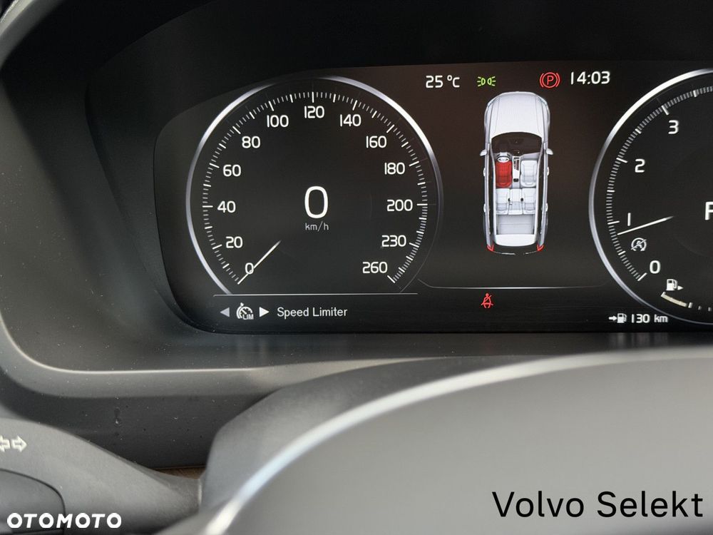 Volvo XC 90 - 25