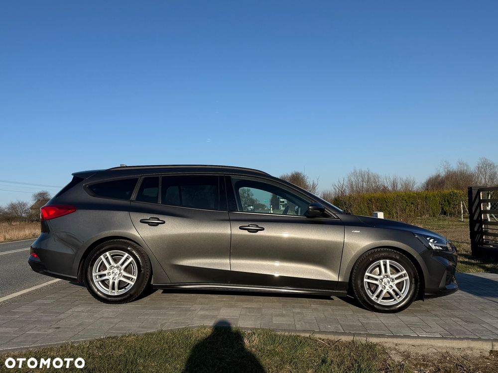 Ford Focus 2.0 EcoBlue ST-Line - 36