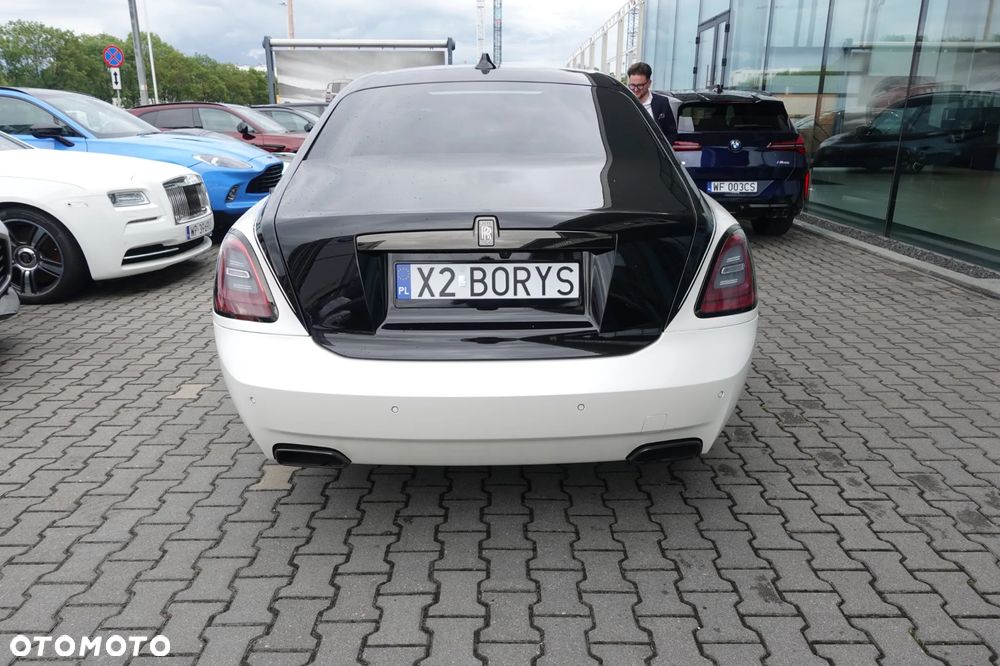 Rolls-Royce Ghost - 24