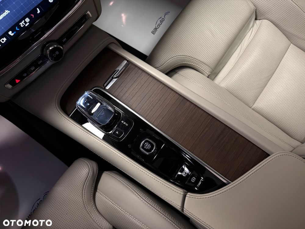 Volvo S90 B5 D AWD Inscription - 23