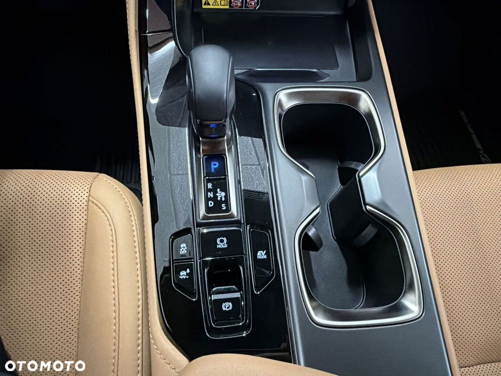 Lexus NX 2024