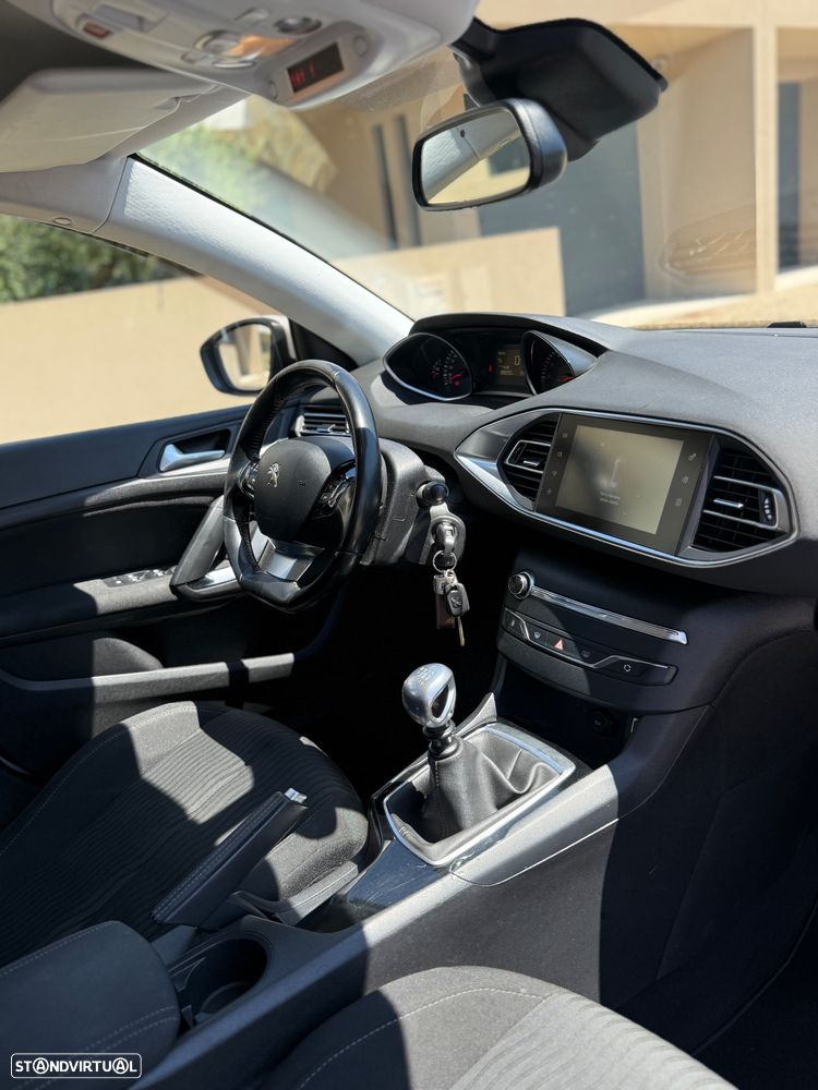 Peugeot 308 SW BlueHDi 120 Stop & Start Allure - 10