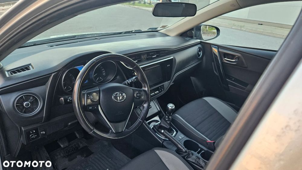 Toyota Auris 1.6 Comfort - 32