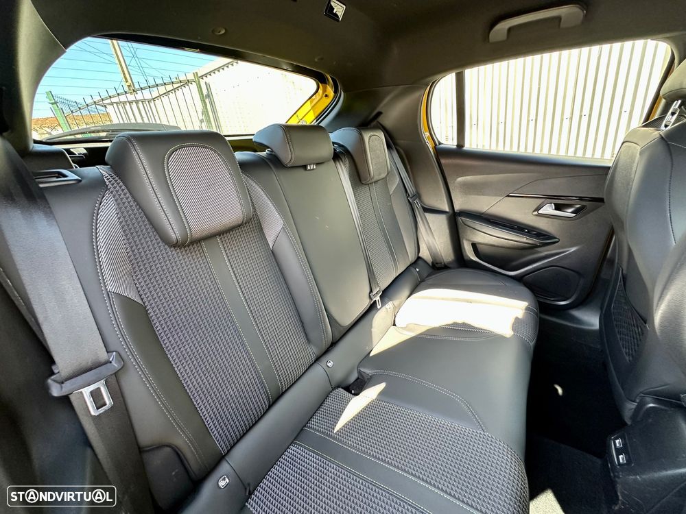 Peugeot 208 1.5 BlueHDi GT Line - 46