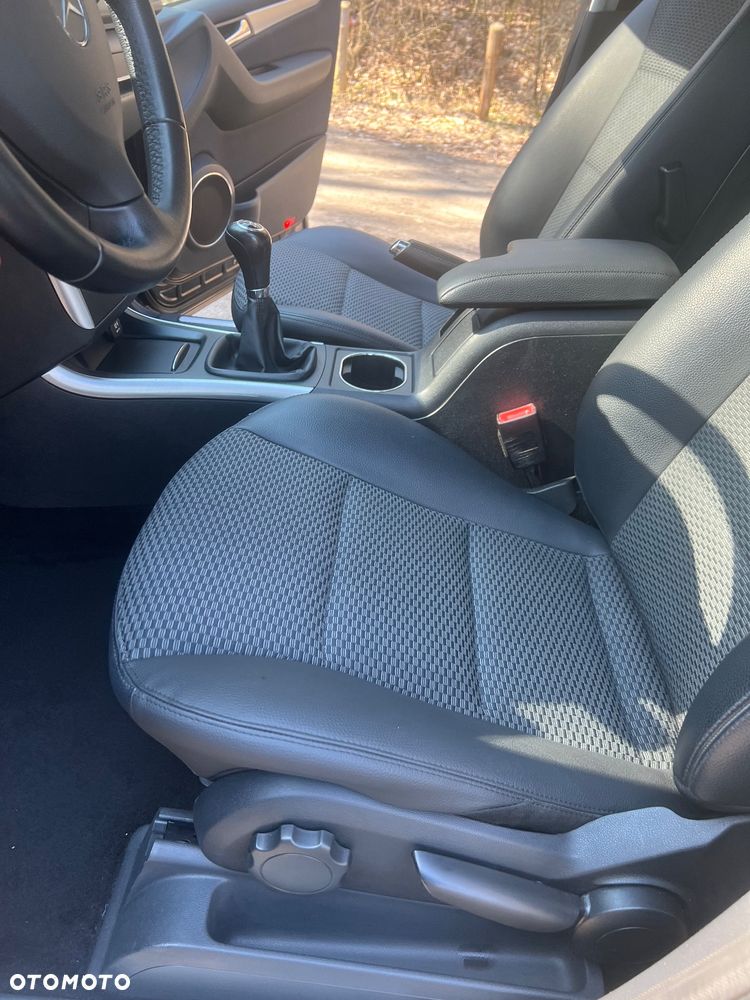 Mercedes-Benz Klasa A 180 BlueEFFICIENCY Avantgarde - 30