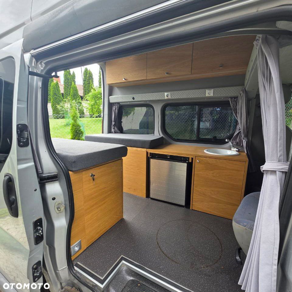 Renault TRAFIC - 24