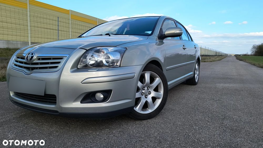 Toyota Avensis - 6
