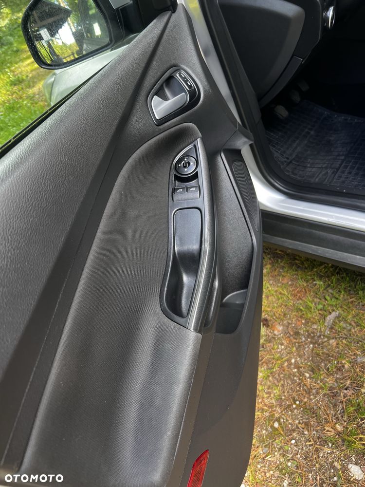 Ford Focus - 8