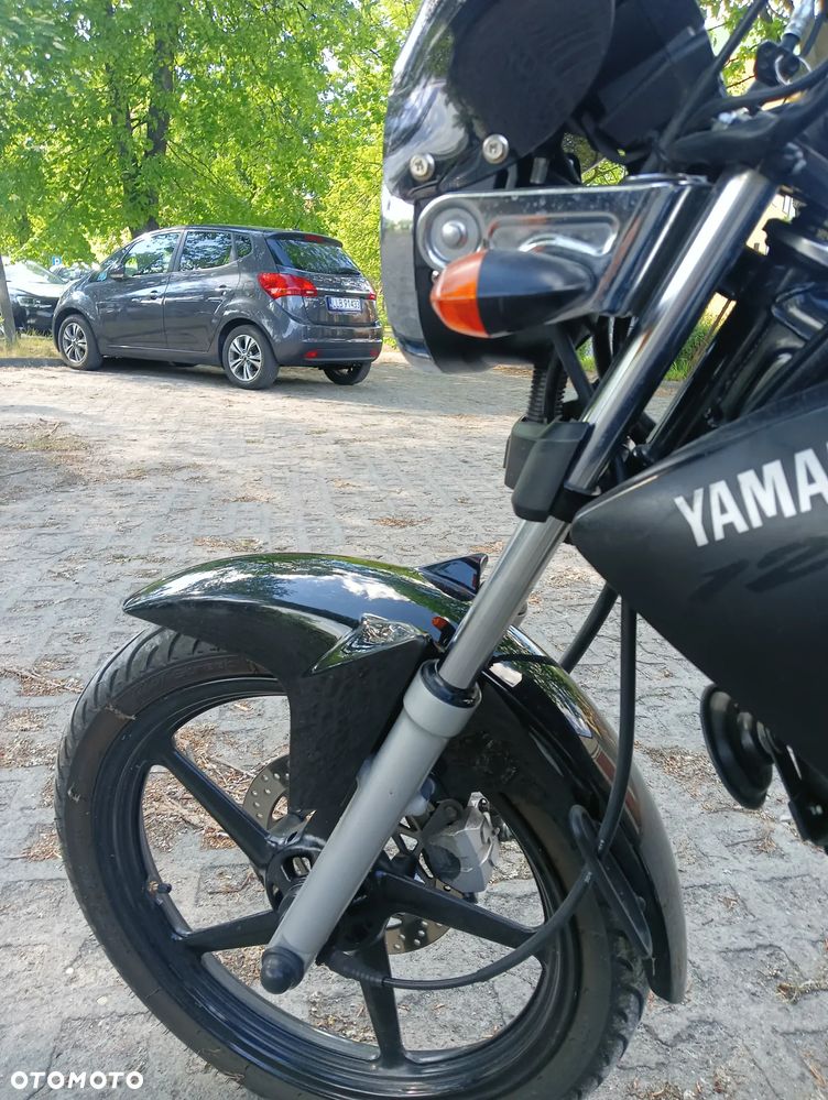 Yamaha YBR - 11
