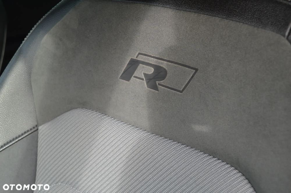 Volkswagen Tiguan 2.0 TDI SCR 4MotION DSG R-Line - 23