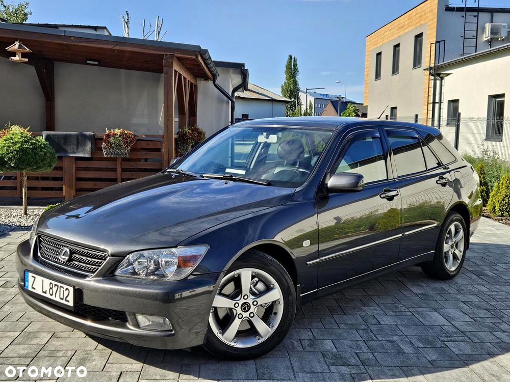 Lexus IS 200 SC Prestige - 4