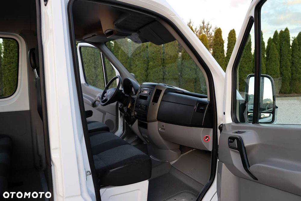 Mercedes-Benz Sprinter 313CDI Średniak L2H2 Brygadowy 6 Miejsc - 23