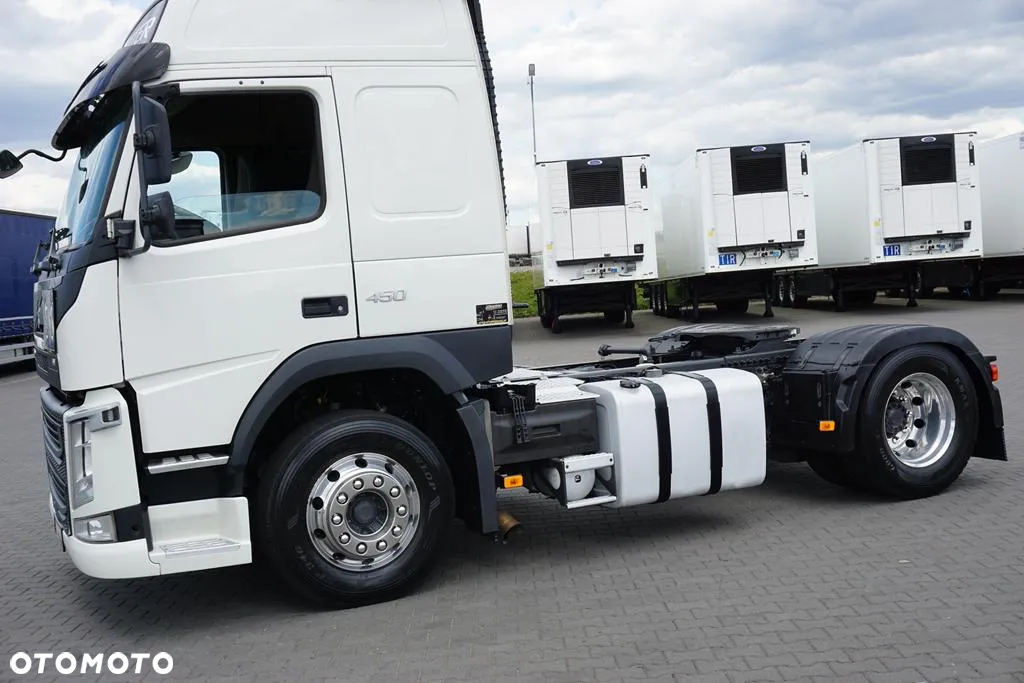 Volvo FM / 450 / ACC / EURO 6 / PEŁNY ADR / WAGA 6692 KG / KOMPRESOR - 39