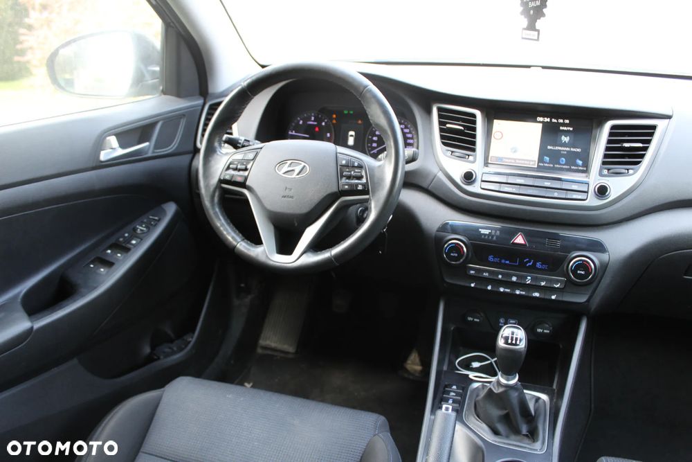 Hyundai Tucson 2.0 CRDI 2WD Style - 17