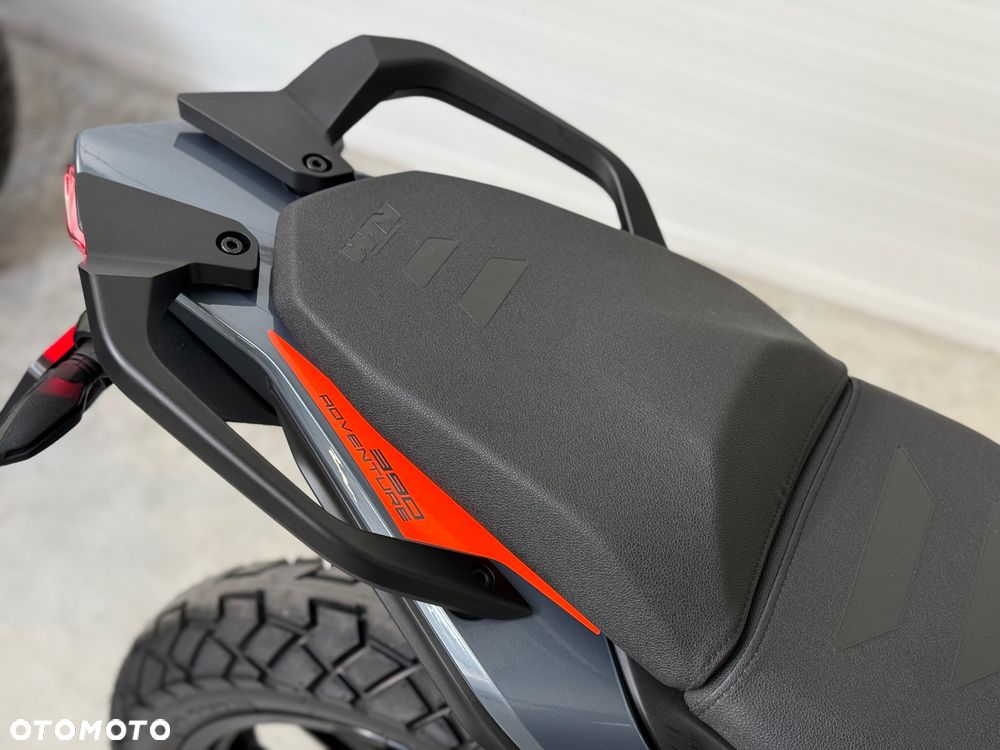 KTM Adventure - 18