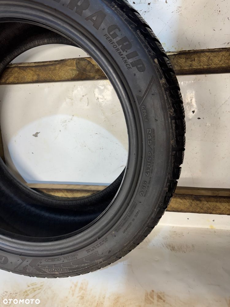 G-3054 245/45R17 98V GOODYEAR ULTRAGRIP - 4