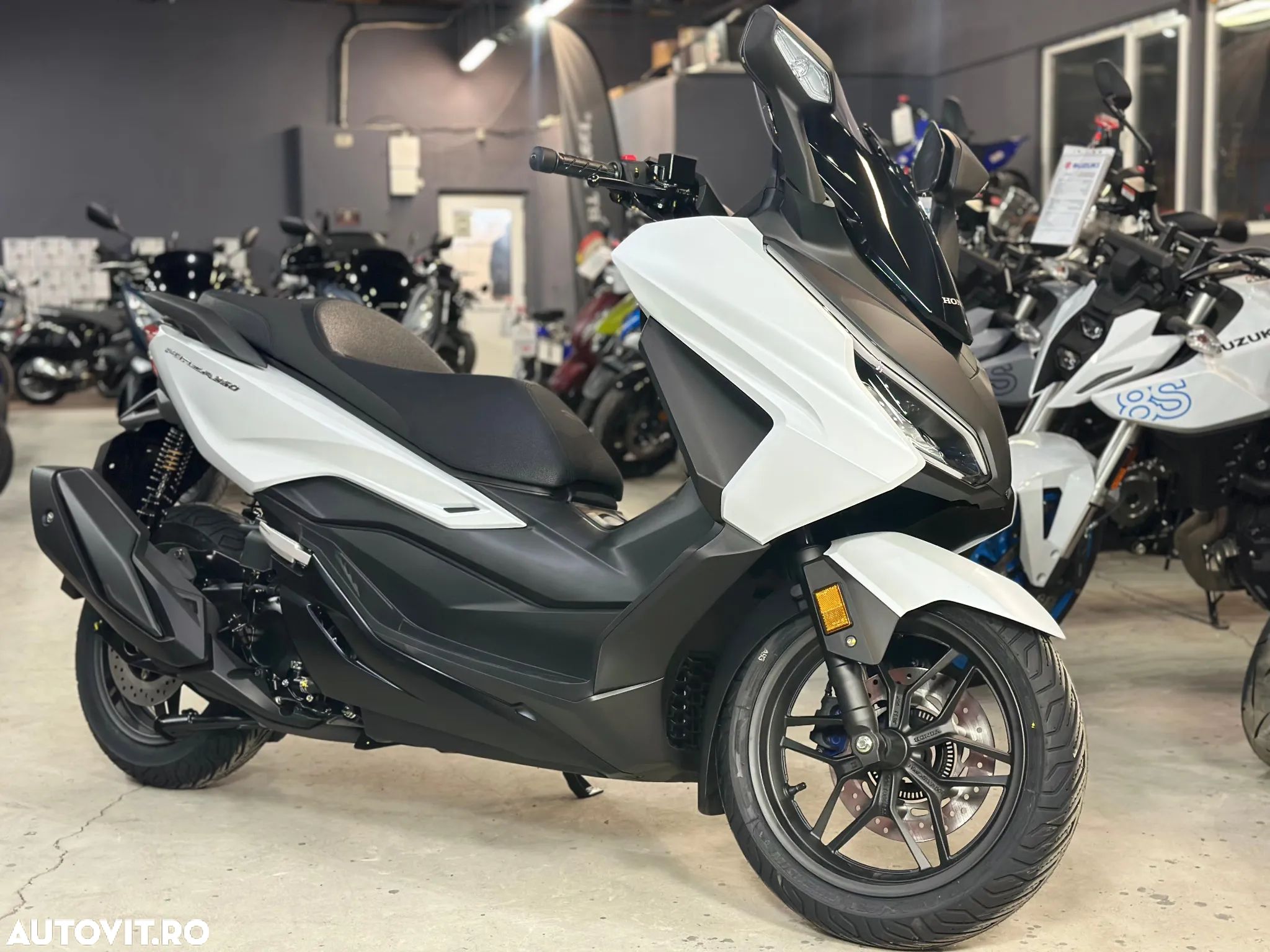 Honda Forza 350 - 1