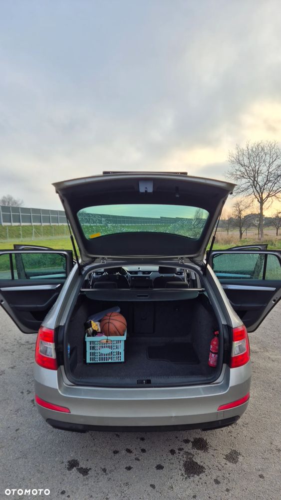 Skoda Octavia 1.6 TDI Ambition - 11
